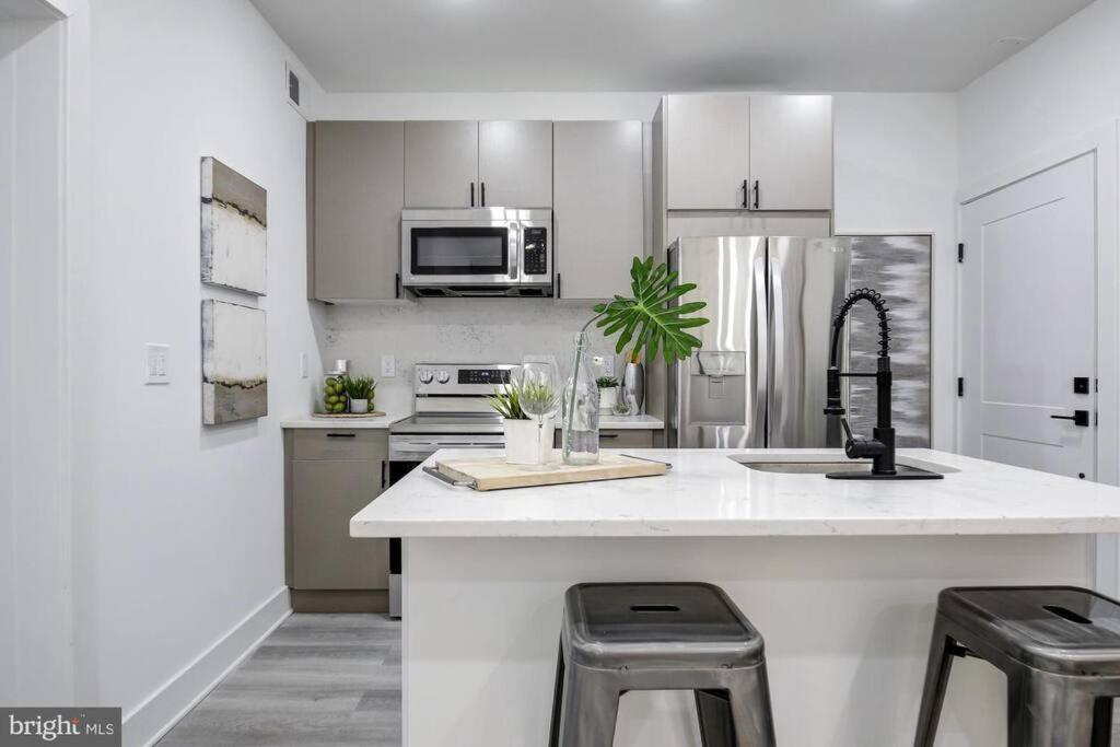 Brandnew Luxury Capitol Hill Apt! Near Free Trolly Washington Bagian luar foto